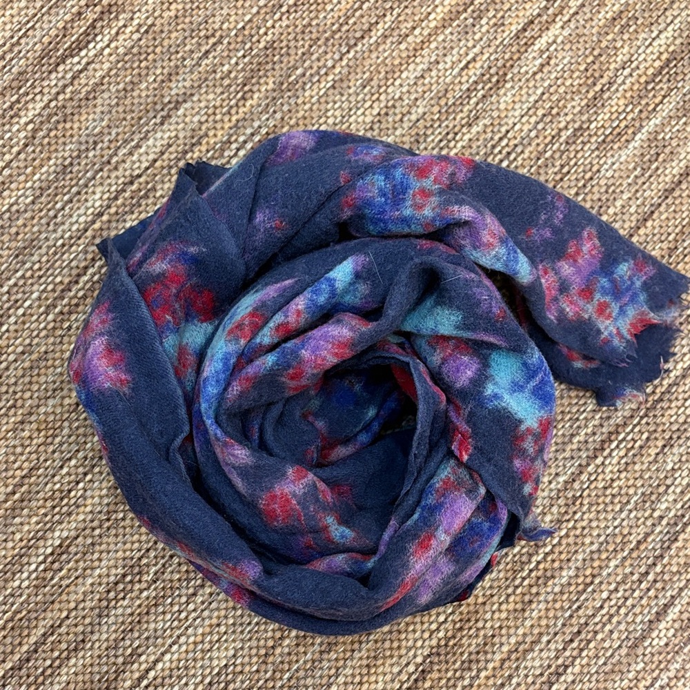 100% WOOL SCARF